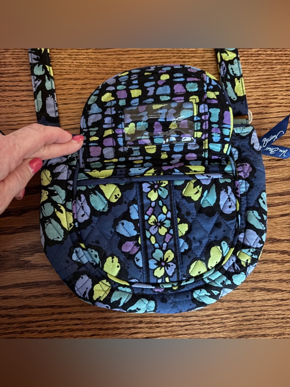 Vera Bradley Quilted  Crossbody Bag ~ Grandma-core, Travel, Quilted, Classic - Picture 4 of 9